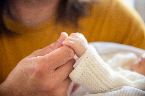 Should You Put Sunscreen on Infants? Not Usually
