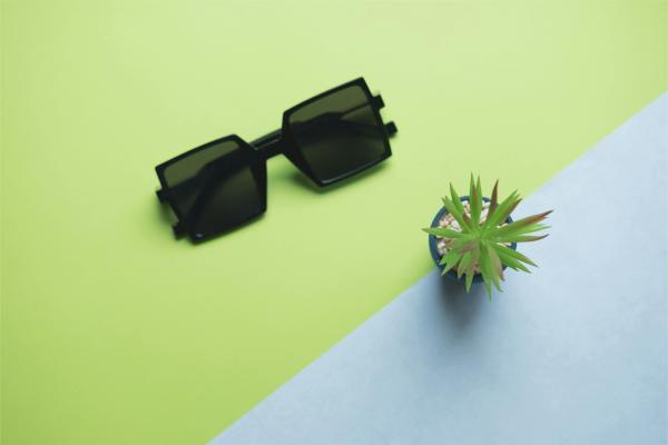 Tips to Stay Safe in the Sun: From Sunscreen to Sunglasses
