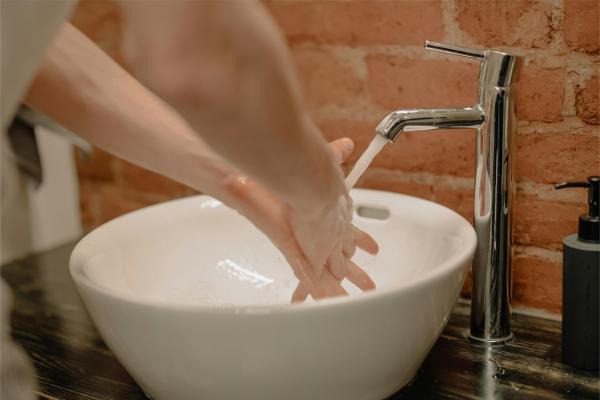 对视能传“红眼病”？没这么邪乎！